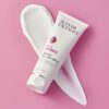 Super Facialist Rosehip Hydrate Radiance Day Cream SPF15 Formulated with UV filters to Protect and Hydrate 75 ml