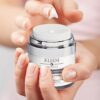 Retinol Face Cream with Hyaluronic Acid  Vitamin E  The Best Anti Aging Cream to Reduce Wrinkles  Age Spots Day  Night use Better than any Anti W
