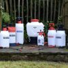 Spear & Jackson 2LPAPS 2 Litre Pump Action Pressure Sprayer, White/Red