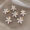 VinBee 10 PCS Small Pearl Hair Claw Clips Mini Pearl Claw Clips Flower Hair Accessories for Women Barrettes Hairpins Headwear Styling Tools Hair